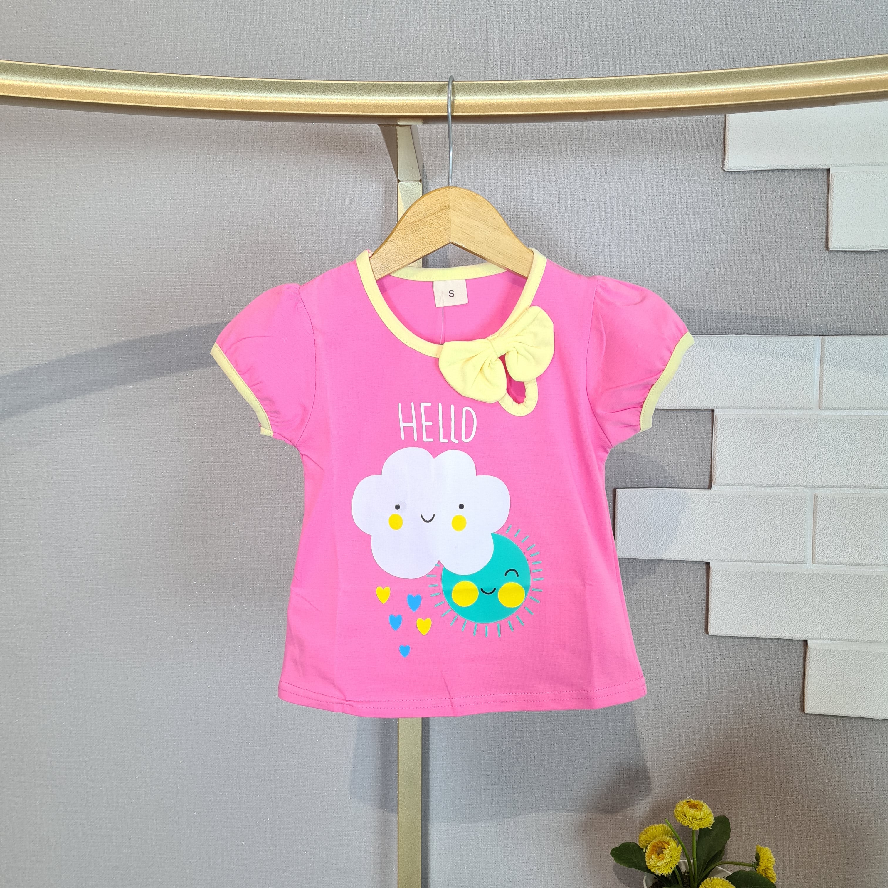[102422] - Baju Kaos Lengan Pendek Fashion Import Anak Perempuan - Motif Hello Cloud