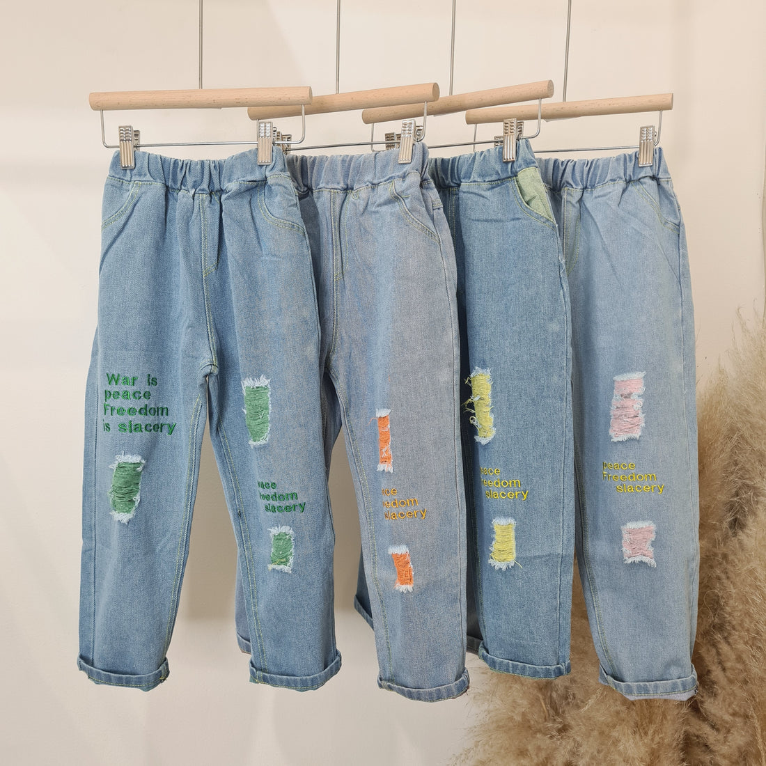 [508210-V1] - Import Celana Panjang Jeans Sobek Anak Perempuan - Motif Torn Writing