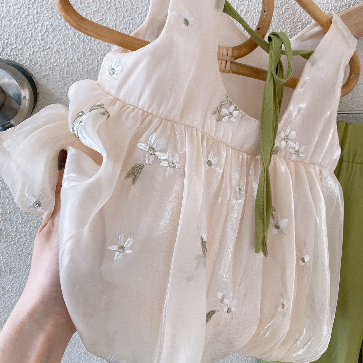 [363567] - Setelan Blouse Bordir Celana Jasmine Import Anak Perempuan - Motif White Flower